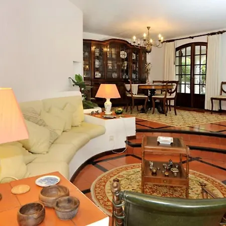 Вілла Casa Gondi - Right By Gale - Large Lush Gardens Албуфейра
